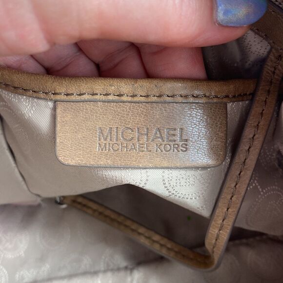 Michael Kors tan leather hobo shoulder bag - Picture 7 of 14